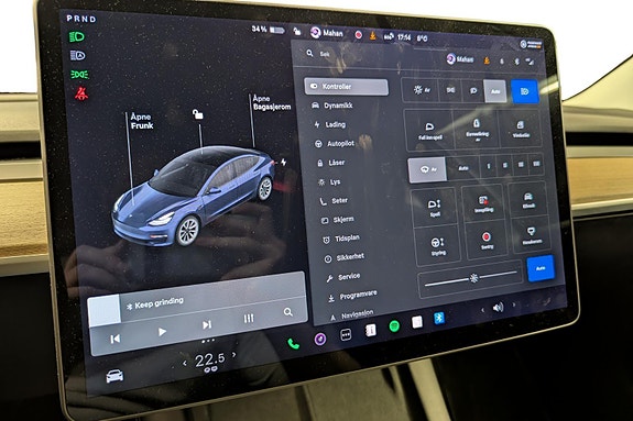 Tesla Model 3 17 of 23