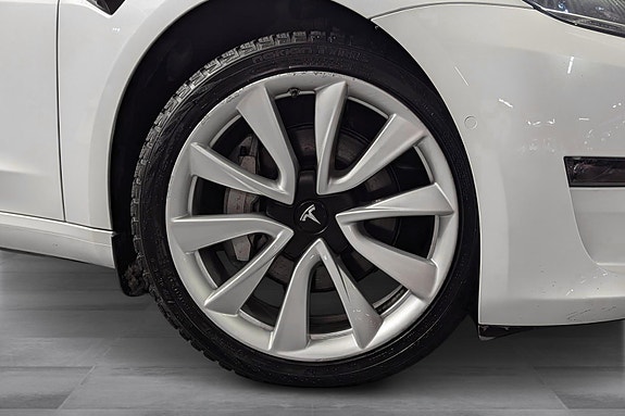 Tesla Model 3 5 of 23