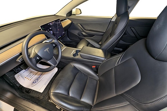 Tesla Model 3 8 of 23