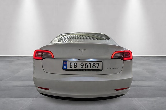Tesla Model 3 4 of 23