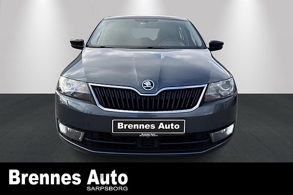 Skoda Rapid 2 of 5