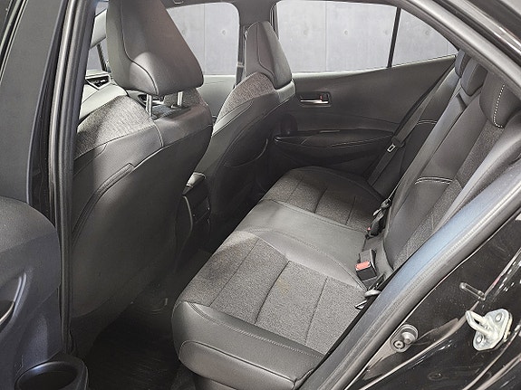 Toyota Corolla 13 of 26