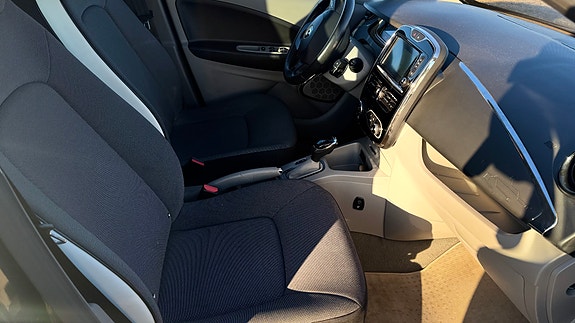 Renault Zoe 11 of 14