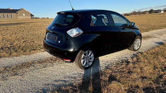 Renault Zoe 7 of 14