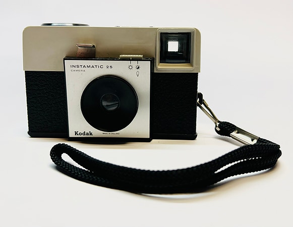 Kodak Instamatic 25 – Vintage kamera fra 60-tallet – Made in England – 126 film