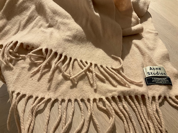Acne Studios - Stort ullskjerf