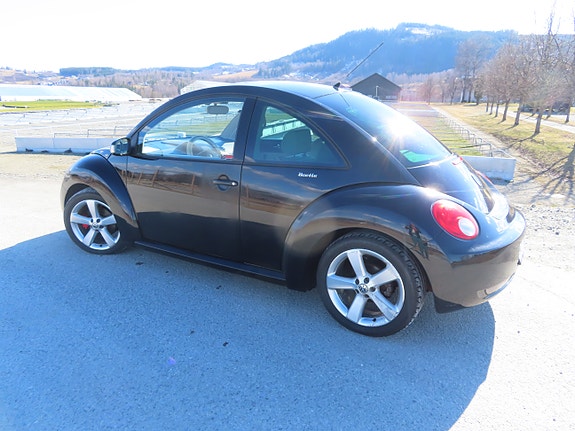 Volkswagen Beetle 6 of 26