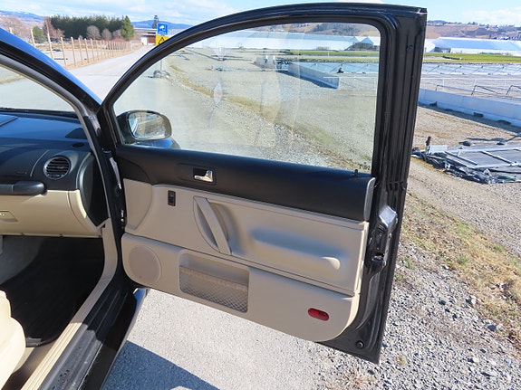 Volkswagen Beetle 21 of 26