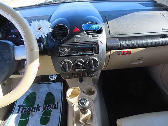 Volkswagen Beetle 16 of 26