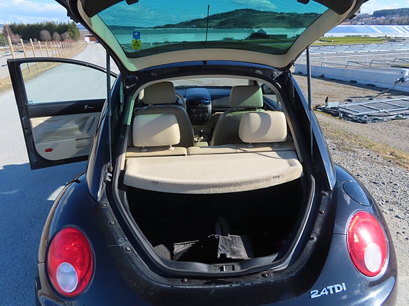 Volkswagen Beetle 18 of 26