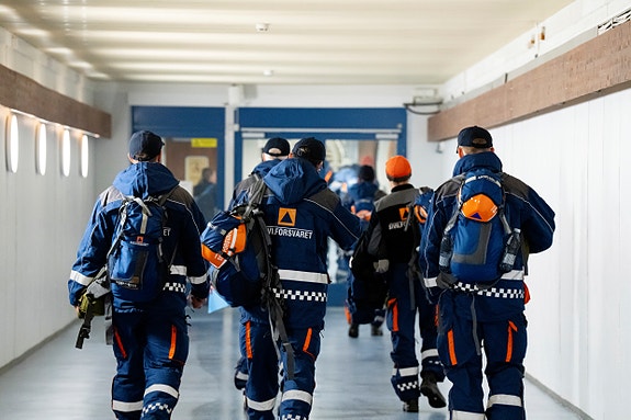 For å styrke Sivilforsvarets omdømme og sikre gode relasjoner til tjenestepliktige, kommuner og andre beredskapsaktører, ser vi etter en person med erfaring innen kommunikasjon, formidling eller samhandling. Foto: DSB