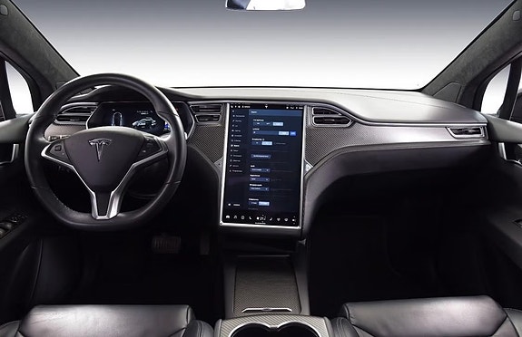 Tesla Model X 2 of 9