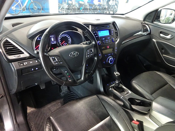 Hyundai Santa Fe 14 of 24