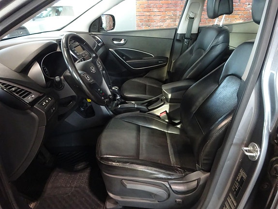 Hyundai Santa Fe 22 of 24