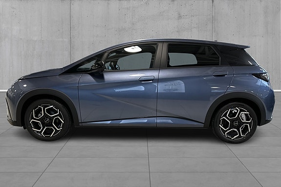 BYD Dolphin 6 of 18