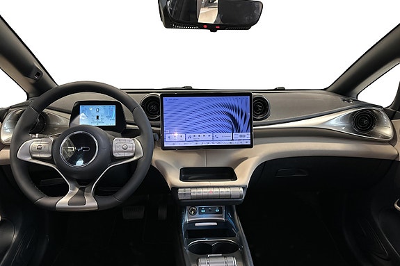 BYD Dolphin 15 of 18