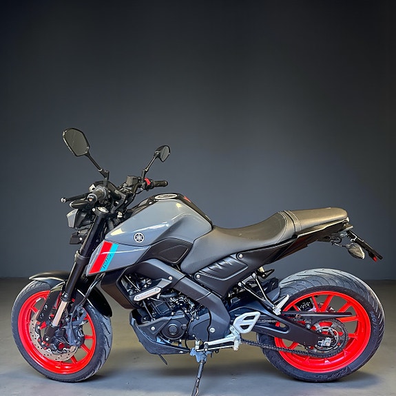 Yamaha MT-125 2 of 4