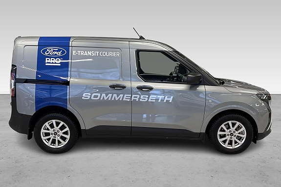 Ford E-Transit Courier 9 hos Sommerseth