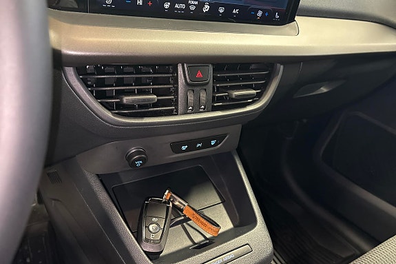 Ford E-Transit Courier 18 hos Sommerseth