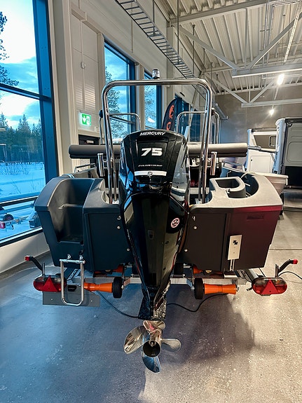 Bilde 6 av MULTI III MED MERCURY 75HK SEAPRO.