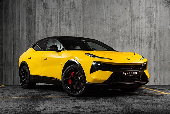 Lotus Eletre 3 of 5