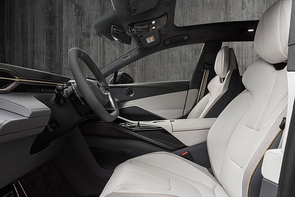 Lotus Eletre 18 of 30