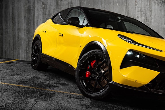 Lotus Eletre 8 of 30