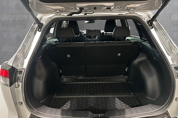 Toyota Corolla Cross 18 of 20