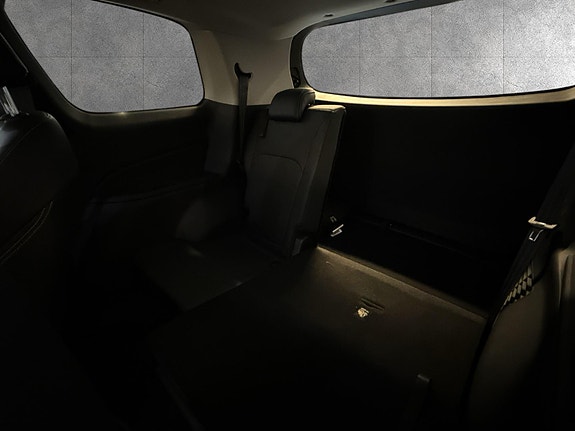 Maxus Euniq 5 15 of 17