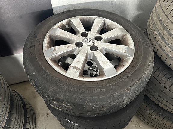 Toyota Yaris 17 of 18