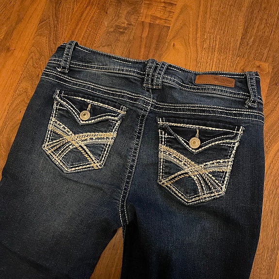 Product image 6 of 9