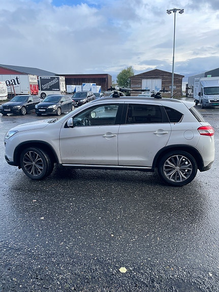 Peugeot 4008 7 of 13
