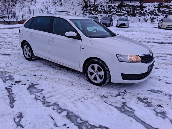 Skoda Rapid Spaceback 3 of 5