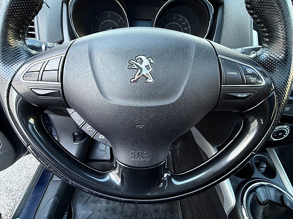 Peugeot 4008 11 of 23