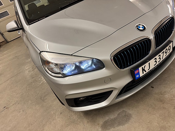 BMW 225xe 12 of 30