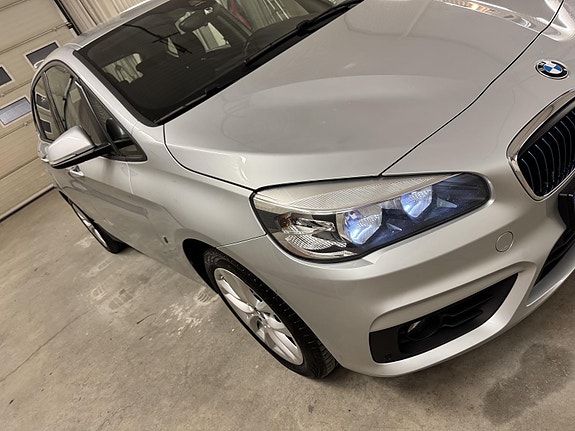 BMW 225xe 13 of 30