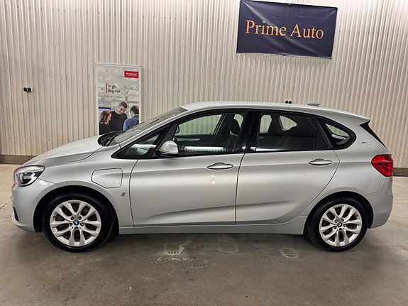 BMW 225xe 5 of 30