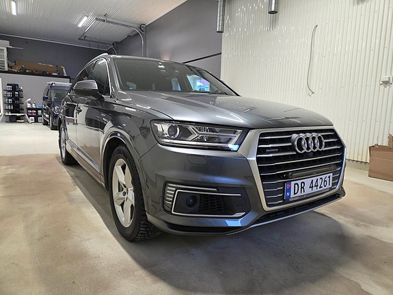 Audi Q7 5 of 16