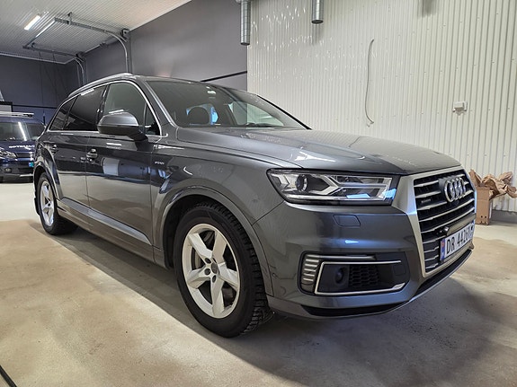 Audi Q7 7 of 16