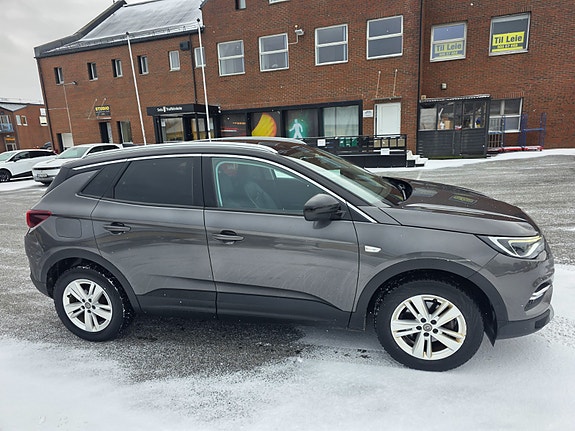 Opel Grandland X 8 of 30