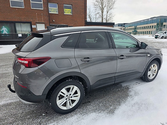 Opel Grandland X 7 of 30