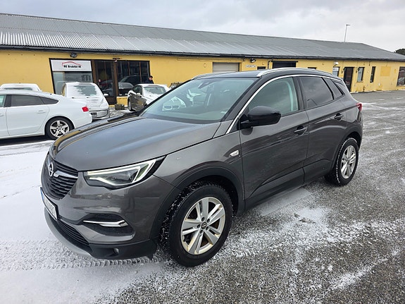 Opel Grandland X 2 of 5