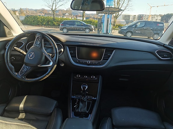 Opel Grandland X 16 of 30