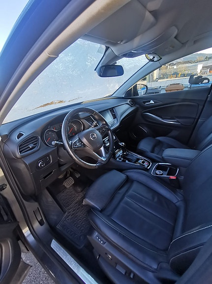 Opel Grandland X 11 of 30