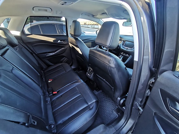 Opel Grandland X 19 of 30