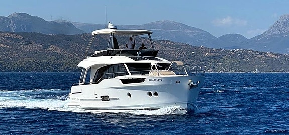 2024 mod. Greenline 48 Fly HYBRID 2 of 5