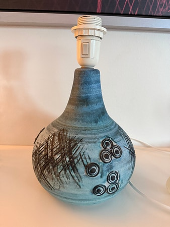 Vintage lampe i keramikk - brutalist