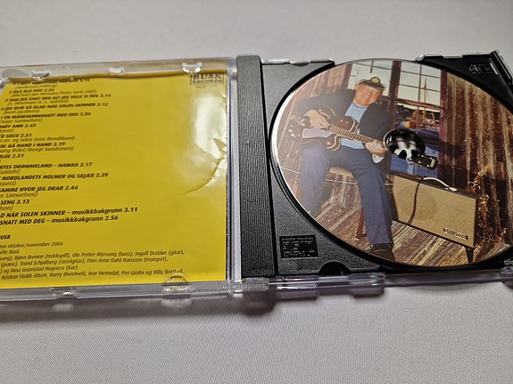 Product image 3 of 3