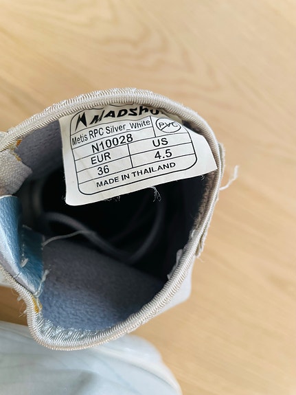 Product image 8 of 9