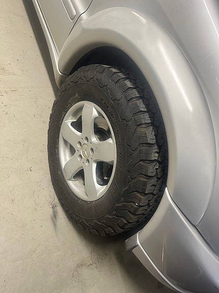 Mercedes-Benz ML55 15 of 30